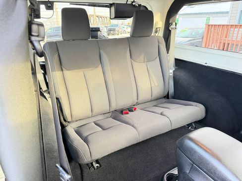 Used 2014 Jeep Wrangler Sahara w/ Connectivity Group image 38