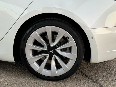 Used 2021 Tesla Model 3 Standard Range Plus image 10