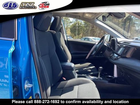 Used 2018 Toyota RAV4 XLE image 17