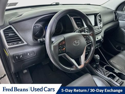 Used 2017 Hyundai Tucson SE Plus AWD/4WD image 14