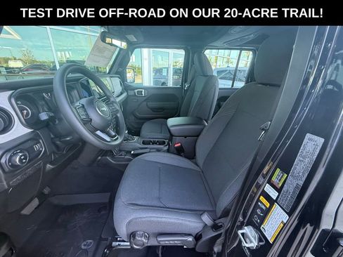 New 2026 Jeep Gladiator Sport image 10