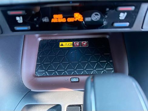 Used 2024 Toyota RAV4 Limited w/ Advanced Technology Package image 30