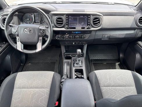 Used 2023 Toyota Tacoma TRD Off-Road AWD/4WD image 15
