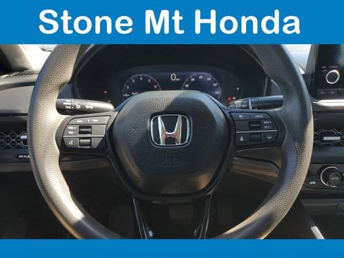 Used 2025 Honda Accord SE image 19