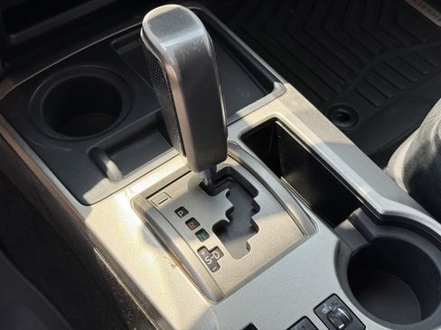 Used 2010 Toyota 4Runner Limited RWD image 23