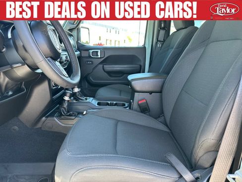 Used 2023 Jeep Wrangler Sport AWD/4WD image 10