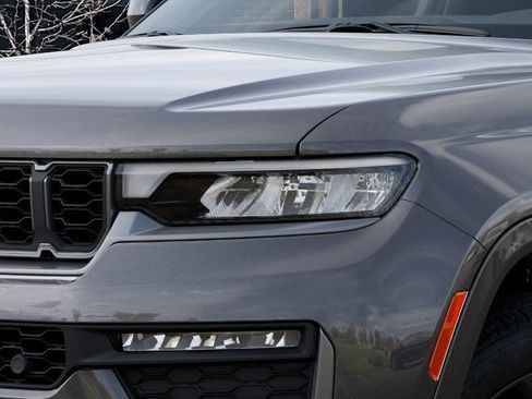 New 2026 Jeep Grand Cherokee Limited AWD/4WD image 10