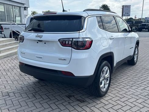 Used 2025 Jeep Compass Latitude w/ Sun & Sound Group image 7