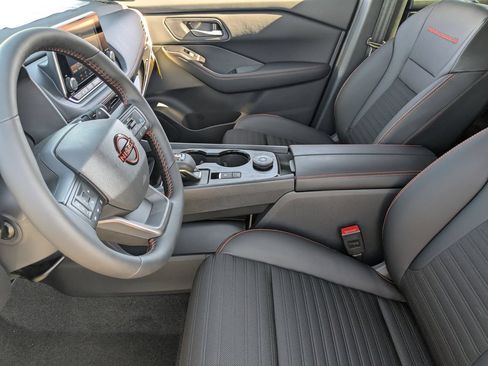New 2026 Nissan Rogue SV AWD/4WD image 12