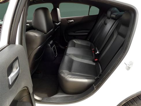 Used 2021 Dodge Charger SXT w/ Leather Interior Group image 31