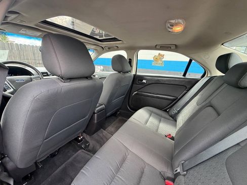 Used 2011 Ford Fusion SE w/ 202A Rapid Spec Order Code FWD image 10