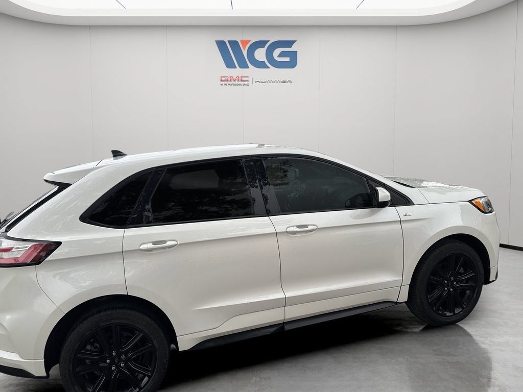 Used 2023 Ford Edge ST-Line AWD/4WD image 2