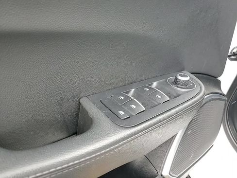 Used 2023 Alfa Romeo Giulia Ti AWD/4WD image 16