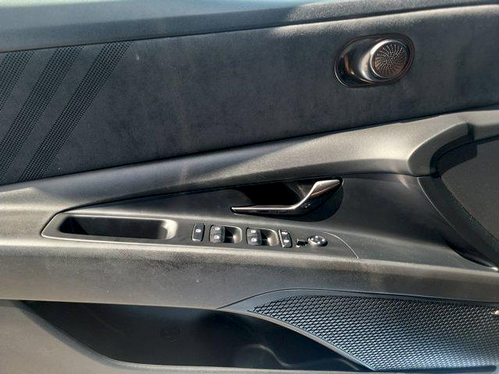 Used 2023 Hyundai Elantra N FWD image 34