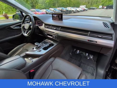 Used 2018 Audi Q7 3.0T Prestige AWD/4WD image 31