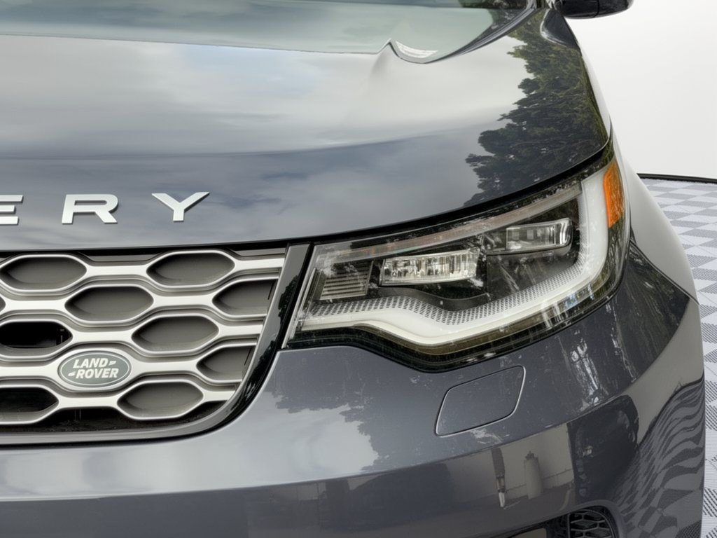 New 2026 Land Rover Discovery S AWD/4WD image 11