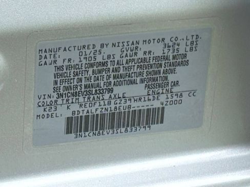Used 2025 Nissan Versa SV FWD image 29