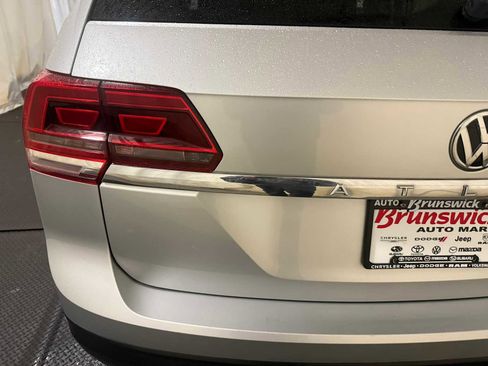 Used 2019 Volkswagen Atlas S image 17