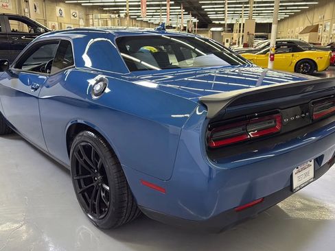 Used 2023 Dodge Challenger SRT Hellcat w/ Harmon/Kardon Sound Group image 6