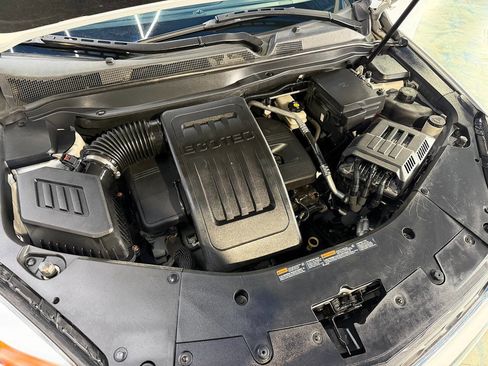 Used 2017 Chevrolet Equinox LS AWD/4WD image 28