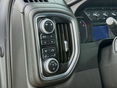 Used 2019 GMC Sierra 1500 SLT w/ SLT Premium Package AWD/4WD image 12