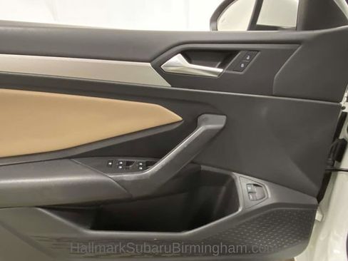 Used 2021 Volkswagen Jetta image 14