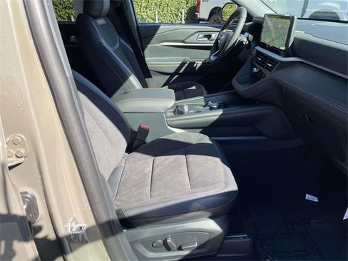 New 2026 Ford Explorer Tremor w/ Tremor Convenience Package image 28