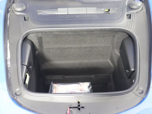 Used 2025 Porsche 718 Cayman image 24