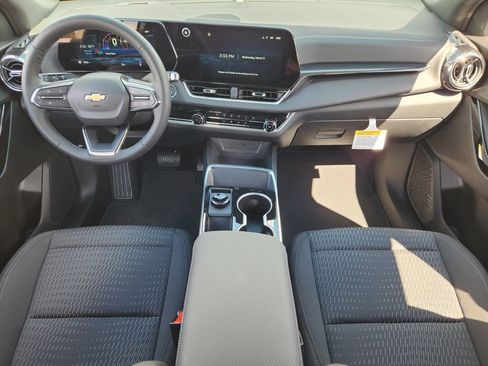 New 2026 Chevrolet Equinox LT w/ Safety and Technology Package FWD image 18