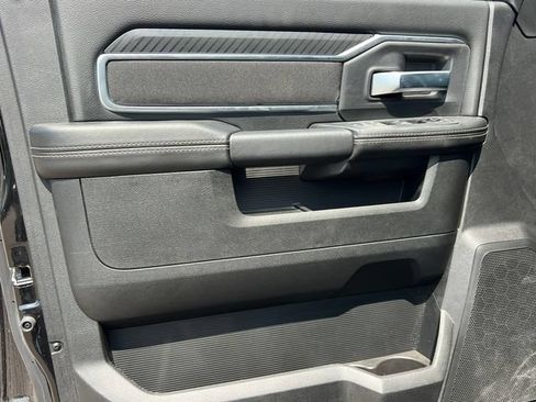 Used 2025 RAM 2500 Big Horn AWD/4WD image 15