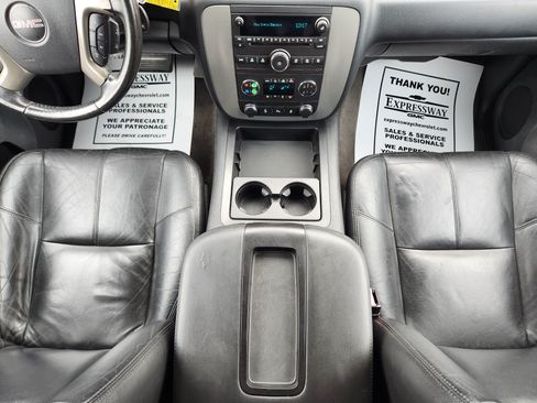 Used 2013 GMC Yukon XL SLT AWD/4WD image 18