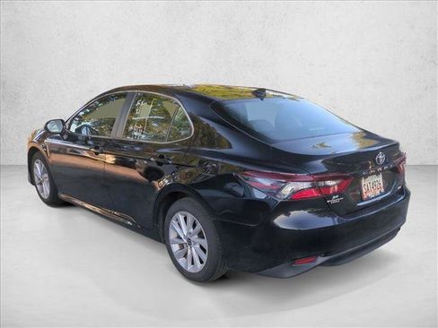 Used 2024 Toyota Camry LE FWD image 7