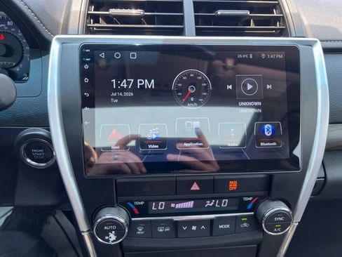 Used 2015 Toyota Camry XLE w/ Advanced Technology Package FWD image 25