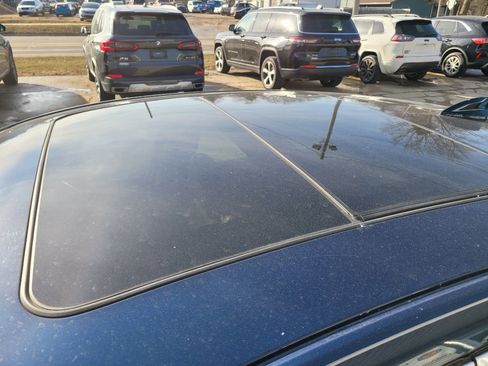 Used 2022 Chevrolet Malibu LT FWD image 14