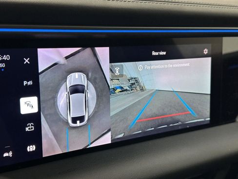 New 2025 Porsche Macan 4S Electric image 31