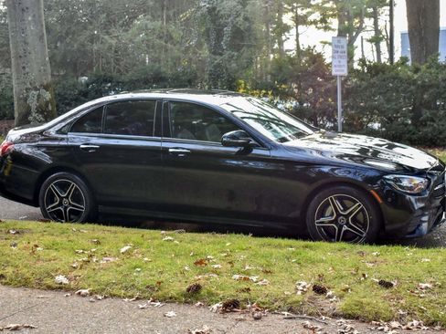 Used 2021 Mercedes-Benz E 350 4MATIC Sedan image 10