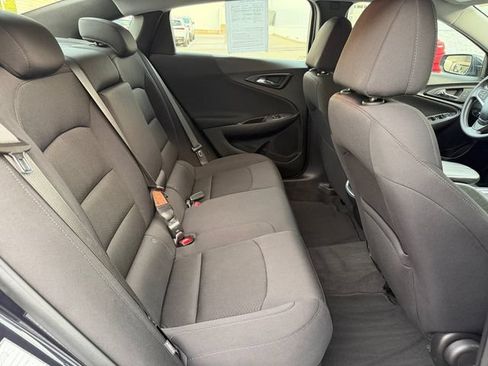Used 2023 Chevrolet Malibu LT FWD image 16