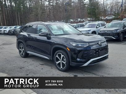 New 2026 Volkswagen Tiguan SE