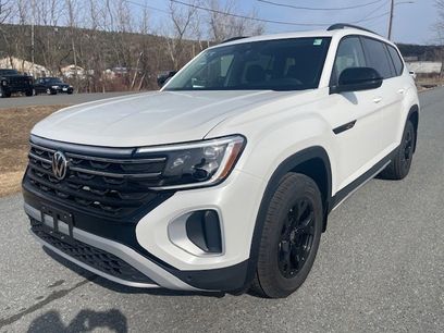 New 2026 Volkswagen Atlas Peak Edition