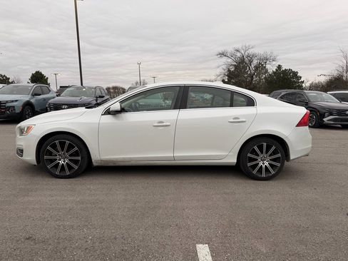 Used 2016 Volvo S60 T5 Premier w/ Climate Package image 2