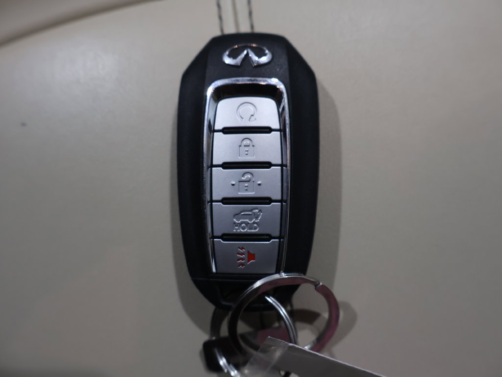Used 2023 INFINITI QX60 Luxe AWD/4WD image 31