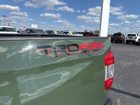 Used 2021 Toyota Tundra SR5 w/ TRD Off-Road Package AWD/4WD image 13
