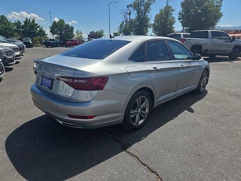 Used 2020 Volkswagen Jetta R-Line FWD image 5