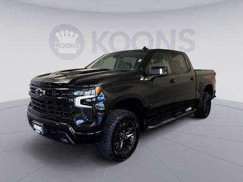 Used 2024 Chevrolet Silverado 1500 LT Trail Boss w/ LT Trail Boss Premium Package AWD/4WD image 1