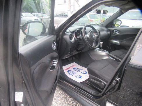 Used 2014 Nissan Juke S image 18