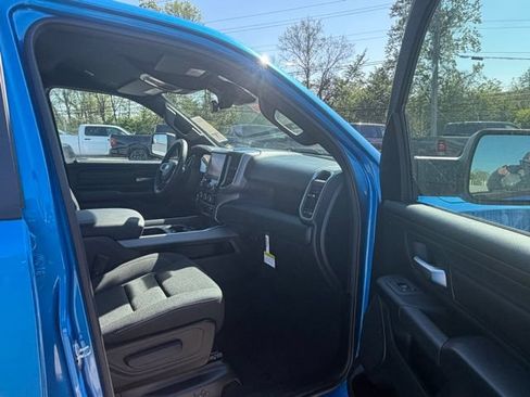 New 2026 RAM 1500 Express AWD/4WD image 24