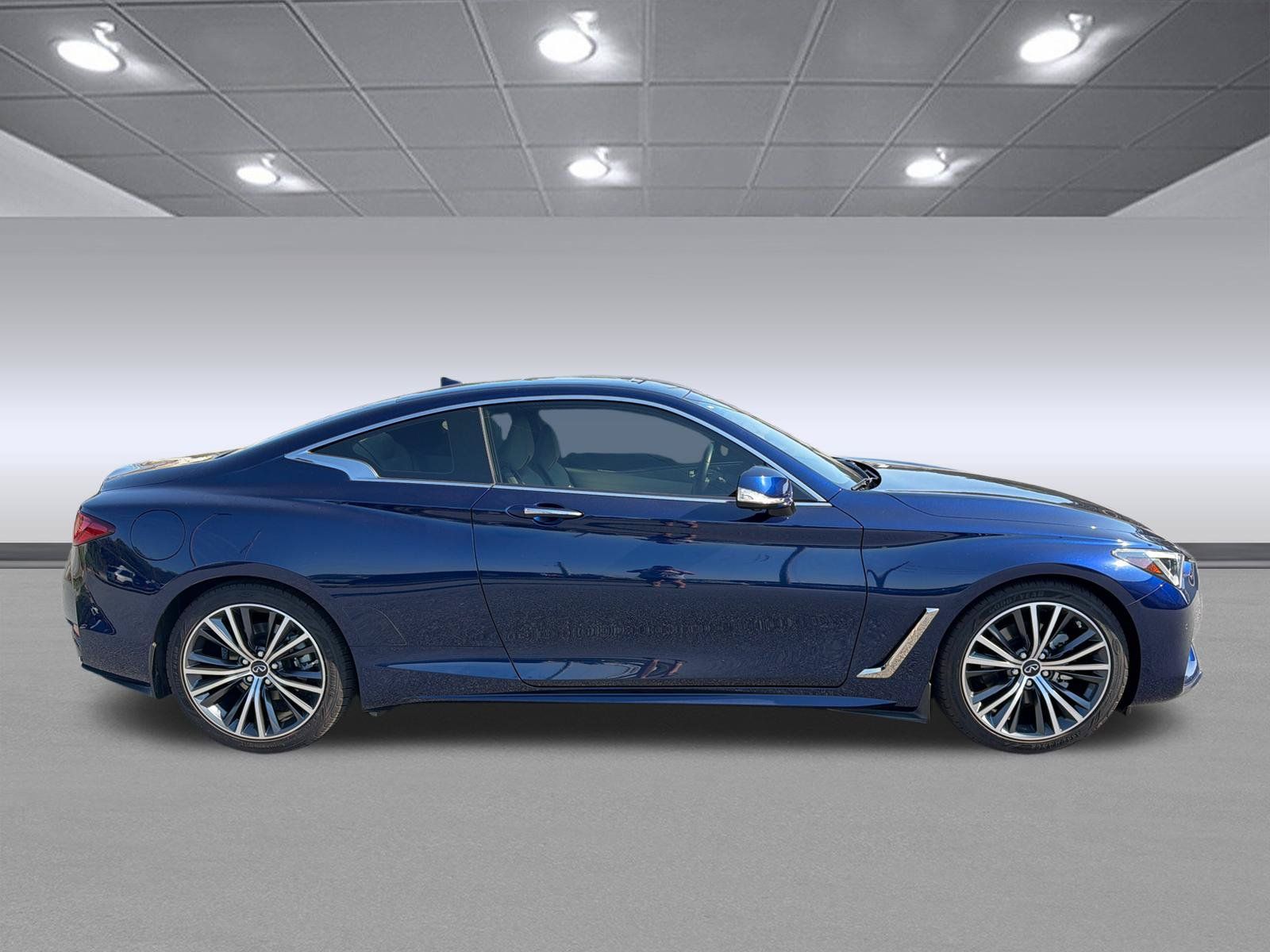 Used 2021 INFINITI Q60 3.0t Luxe w/ Cargo Package RWD image 4