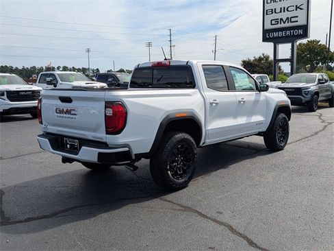 New 2026 GMC Canyon Elevation w/ Convenience Package image 3