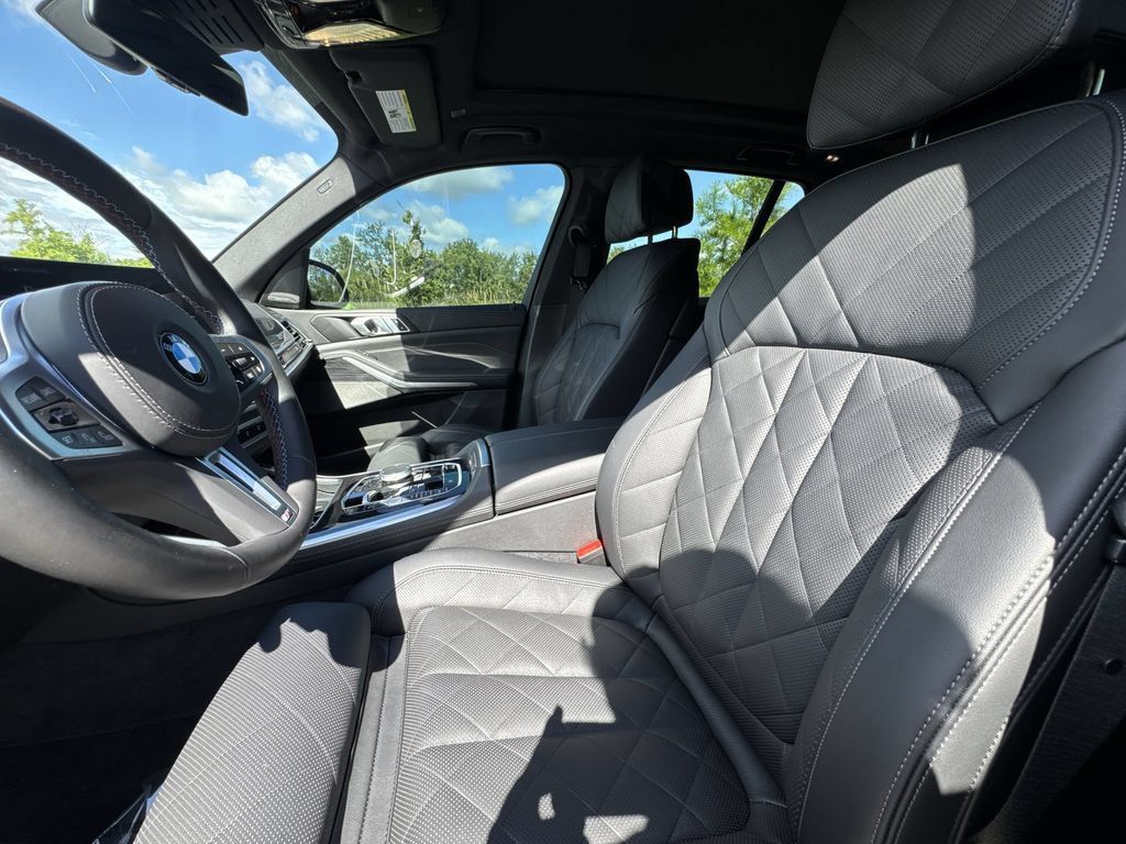 Used 2025 BMW X5 M60i w/ Climate Comfort Package AWD/4WD image 13