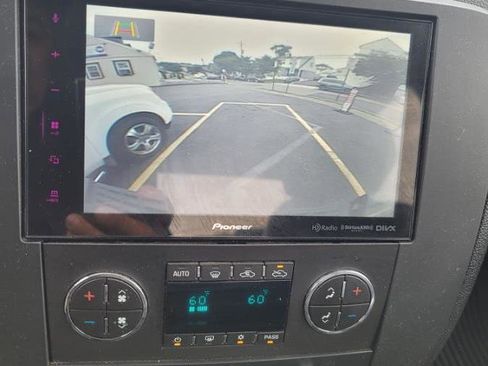 Used 2014 Chevrolet Silverado 2500 LTZ w/ LTZ Plus Package image 20